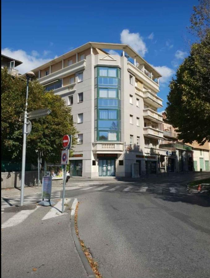 Appartement T2 Imm. La Villa D'Este Digne-les-Bains Eksteriør bilde